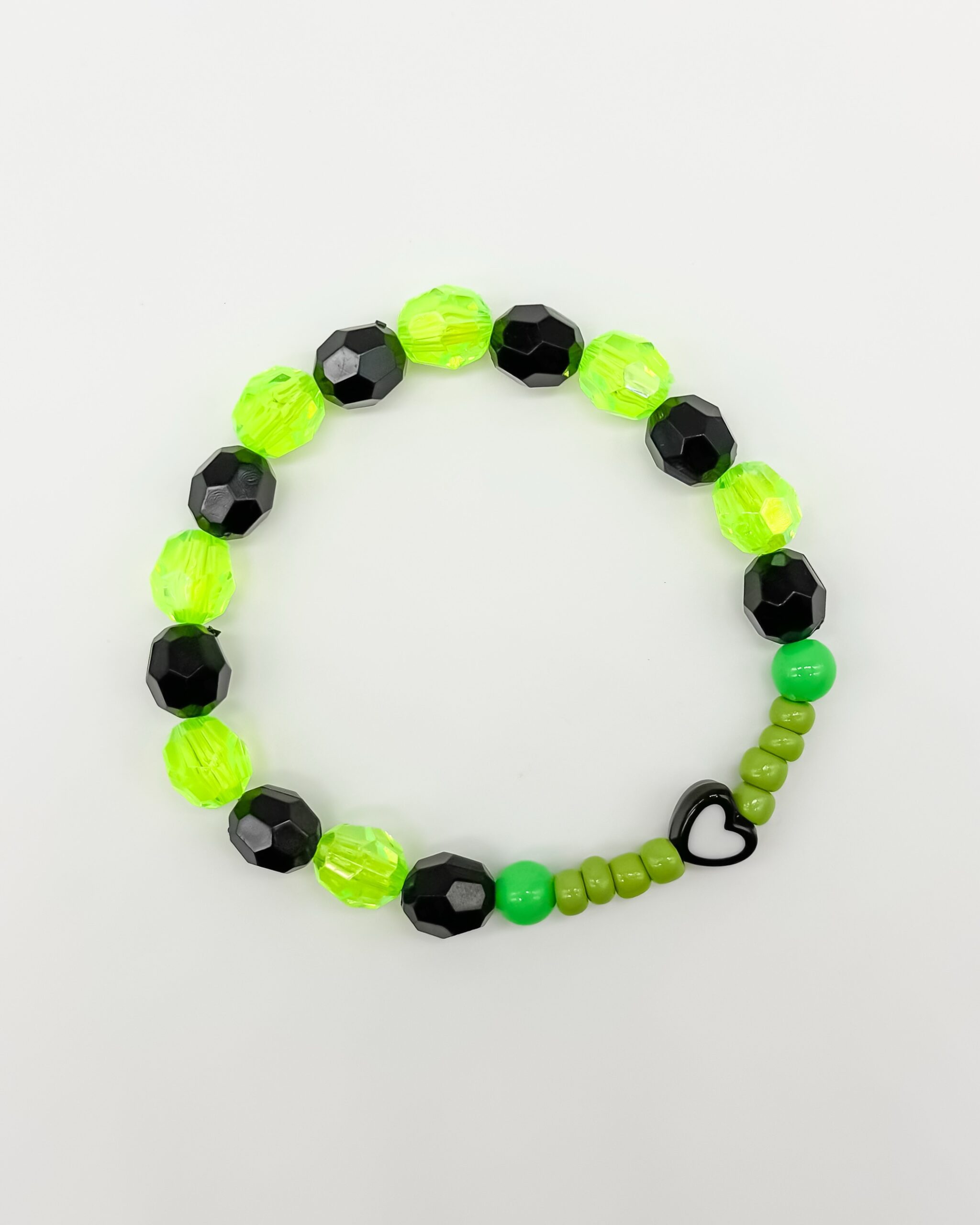 Beetlejuice Heart  – Halloween-Edition – Perlenarmband – Bild 3