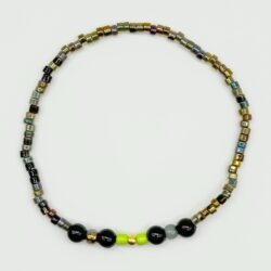 Graues Grün – Halloween-Edition – Perlenarmband - Thumbnail Image 2