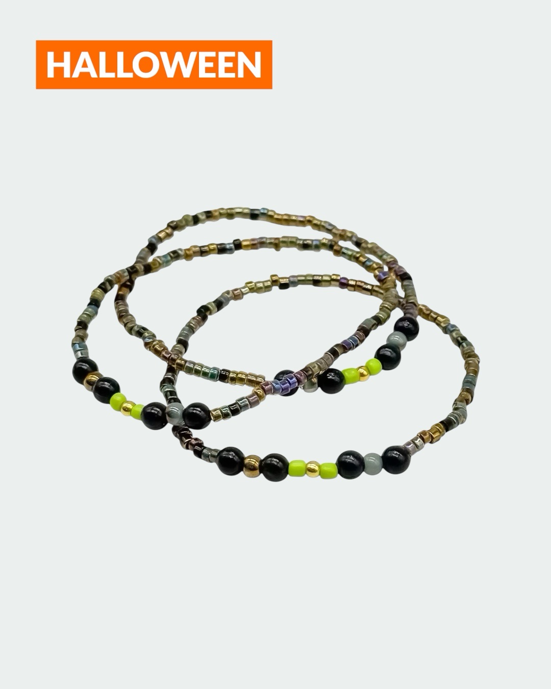 Graues Grün – Halloween-Edition – Perlenarmband – Bild 1