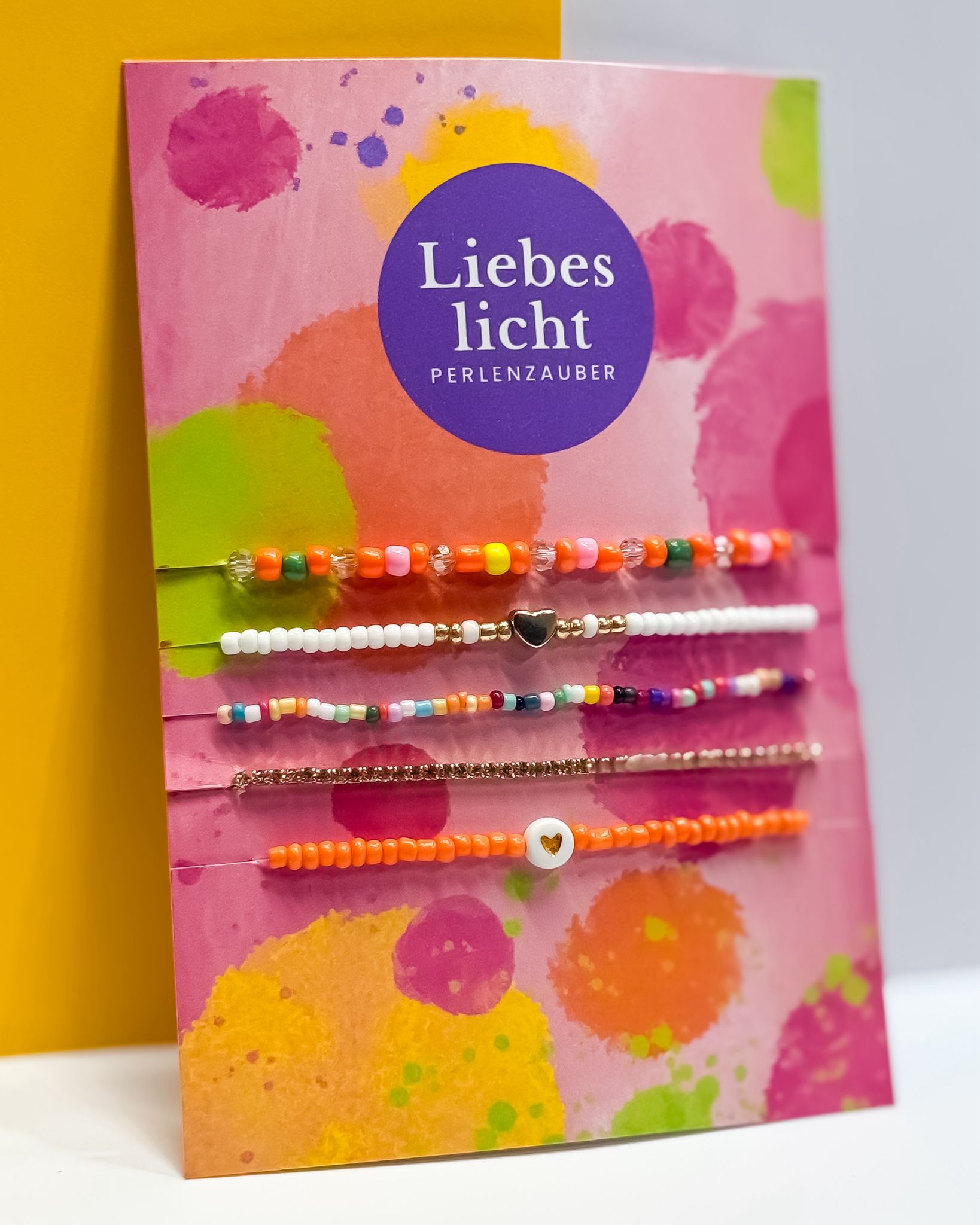 Buntes 5er-Armband-Set mit Herz, Glitzer und Farben – Liebeslicht Perlenzauber