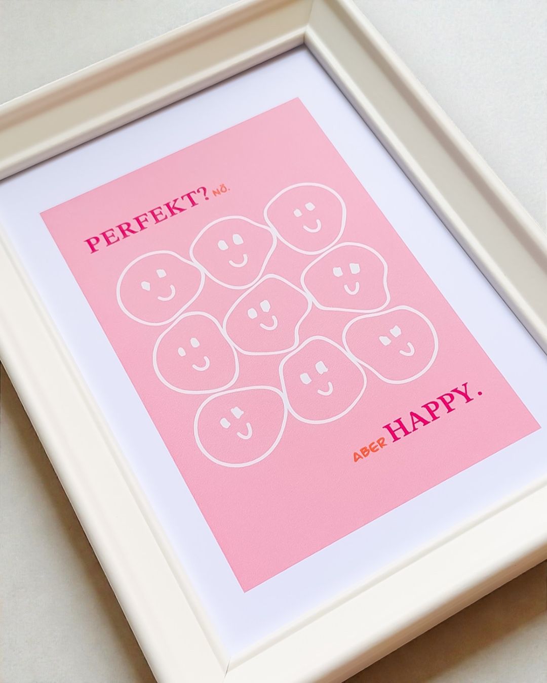Liebeslicht-Poster-Trend-in-rosa-smileys-nicht-perfekt-aber-happy-2
