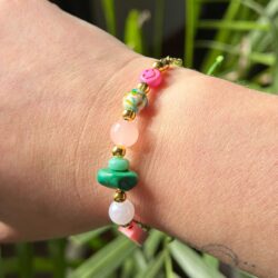 Buntes Perlenarmband mit Rosenquarz, Herzperle und Smile-Perle aus der Liebeslicht Happy Heart Edition