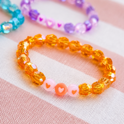 Herzensfarben dreierlei – Kristallperlenarmband für Liebe, Selbstliebe & Weiblichkeit - Thumbnail Image 2