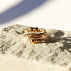 Golden Twist – verstellbarer Edelstahlring in Gold, Rosé oder Silber - Thumbnail Image 4
