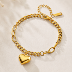 Kettenspiel – goldenes Edelstahl-Armband mit Herzanhänger - Thumbnail Image 3