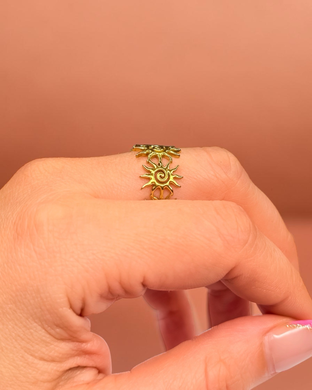 Kleine Sonnen – verstellbarer Ring aus 18K PVD-vergoldetem Edelstahl – Bild 3