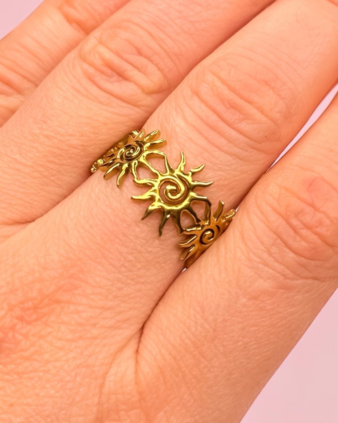 Kleine Sonnen – verstellbarer Ring aus 18K PVD-vergoldetem Edelstahl – Bild 2