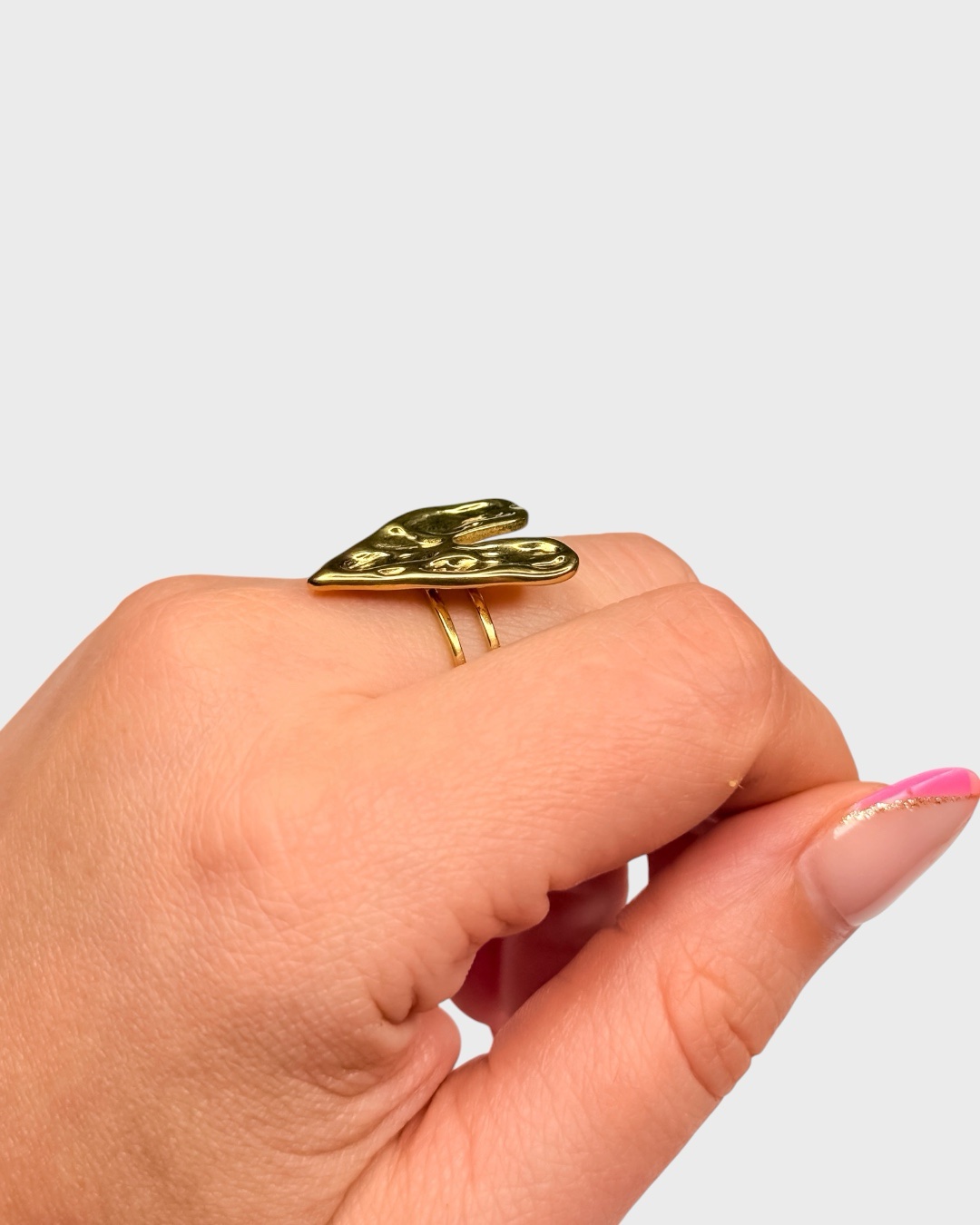 Big Heart Vibes – verstellbarer Edelstahl-Ring in Gold – Bild 4