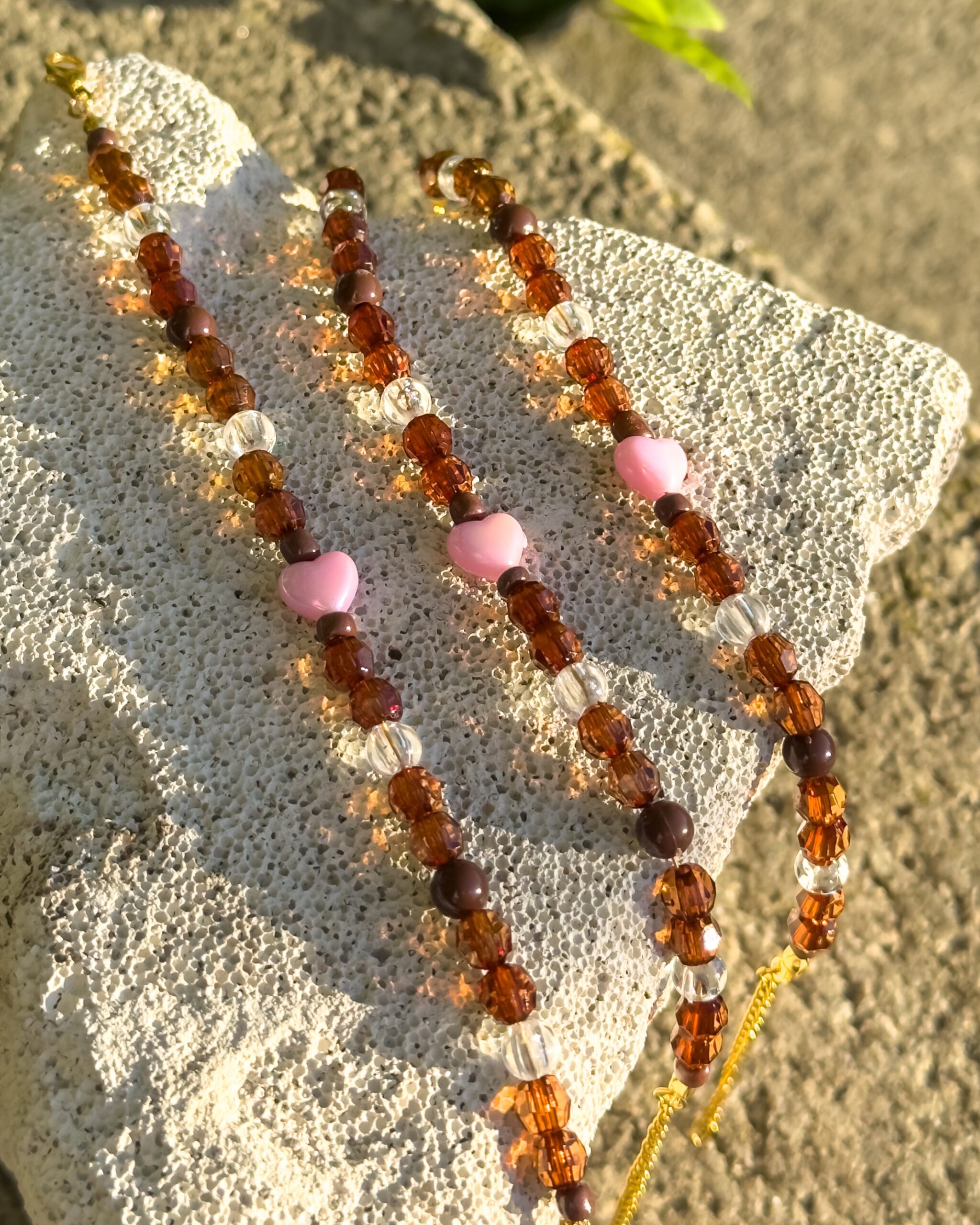 Herzenswärme – verstellbares Perlenarmband – Bild 4