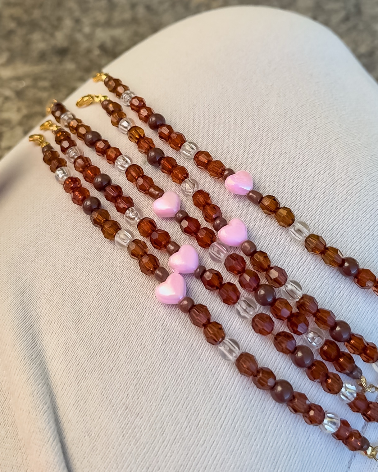 Herzenswärme – verstellbares Perlenarmband – Bild 2